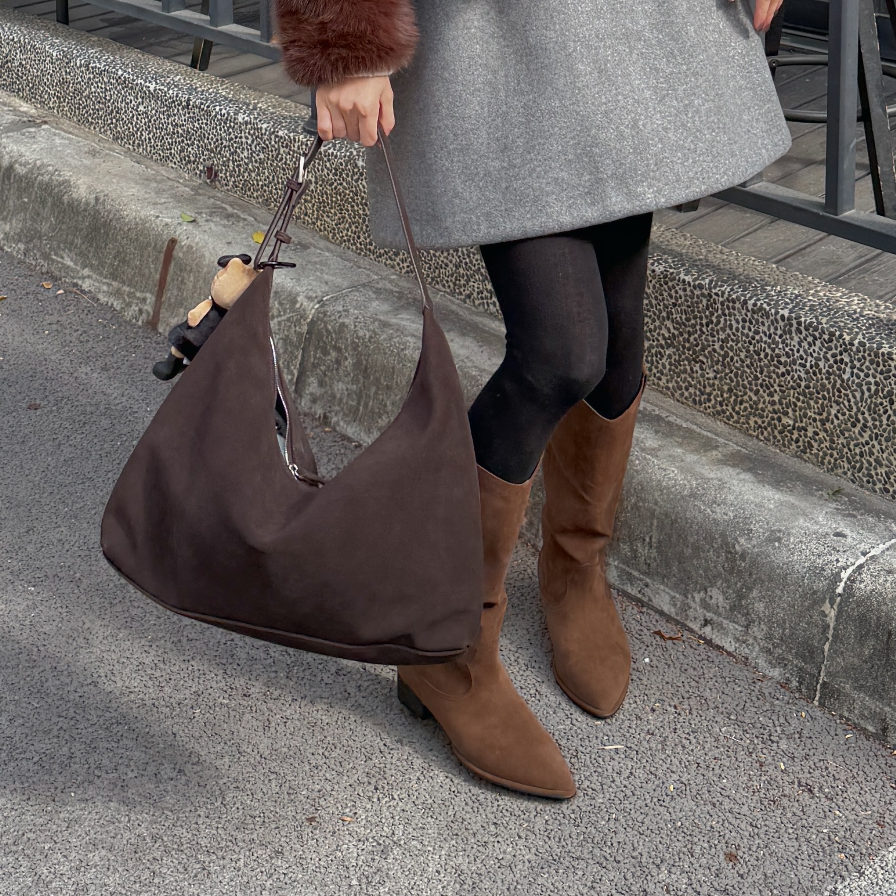 7B0B070D-2622-4E81-B1B8-FB10B323BD46