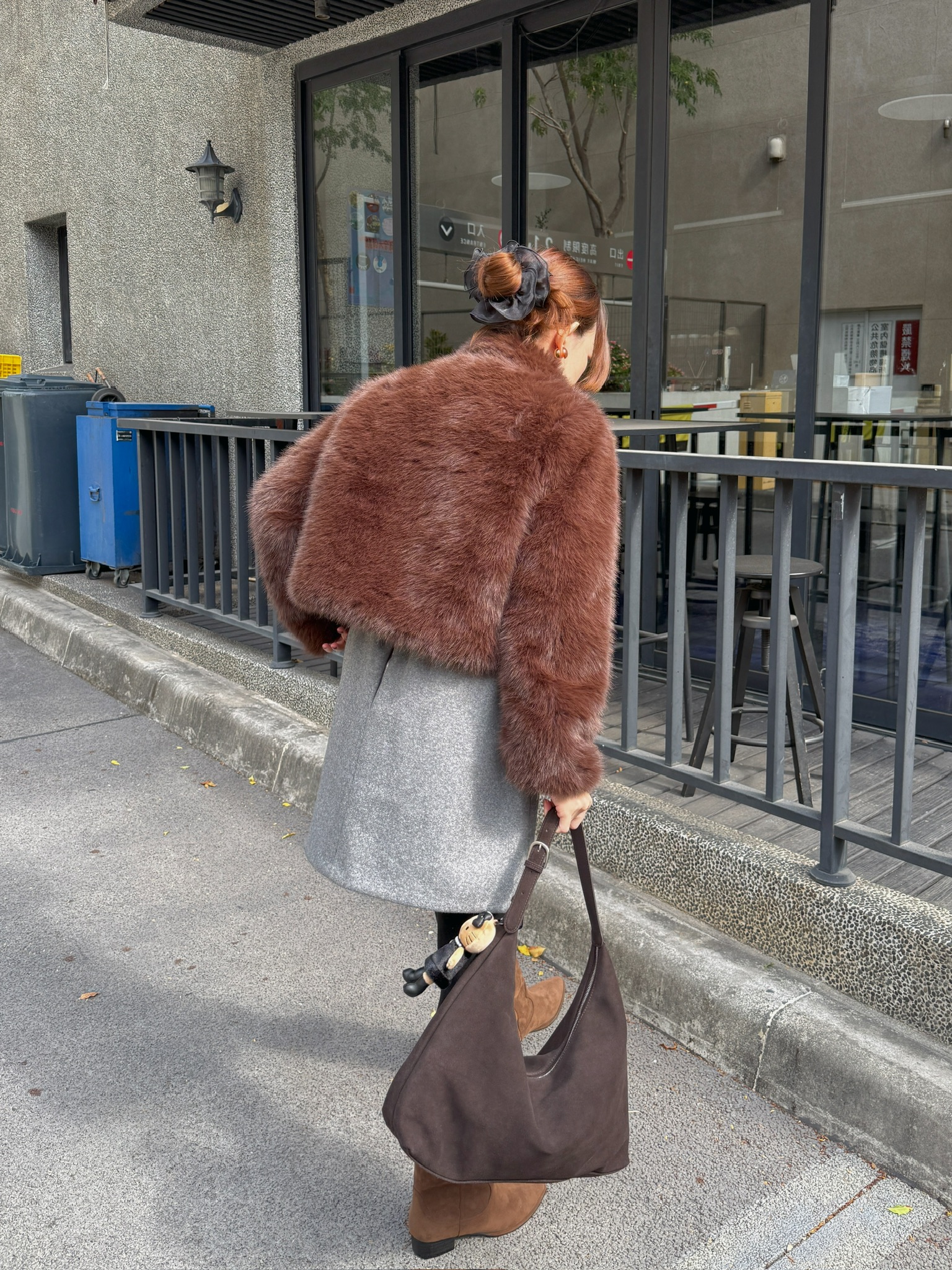 AD9CA250-D3A0-4DB5-BC1C-63DB1B7D1440