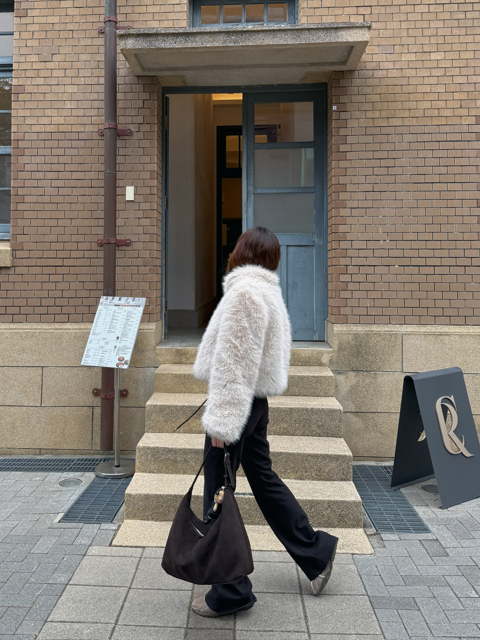 9940BB9E-4077-481B-ABCF-85A27DA769A9