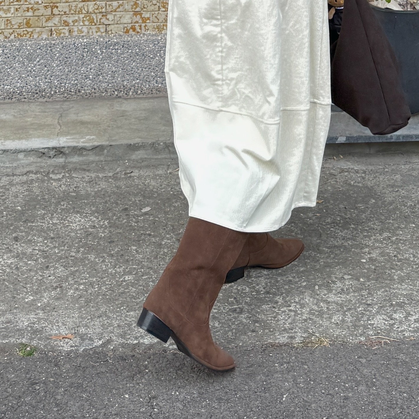 C22B4E9D-6B3C-4512-8D13-7A2567050AB1