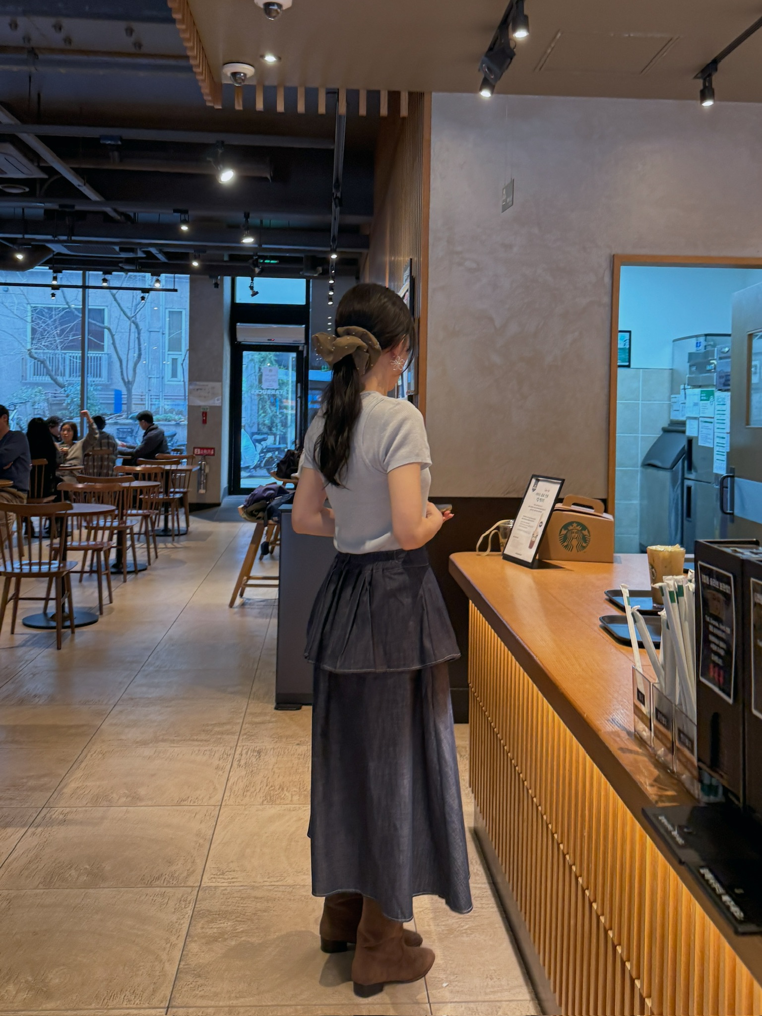 18854C37-F8F1-42CA-B3F1-1E55BA5FB852_1_102_a