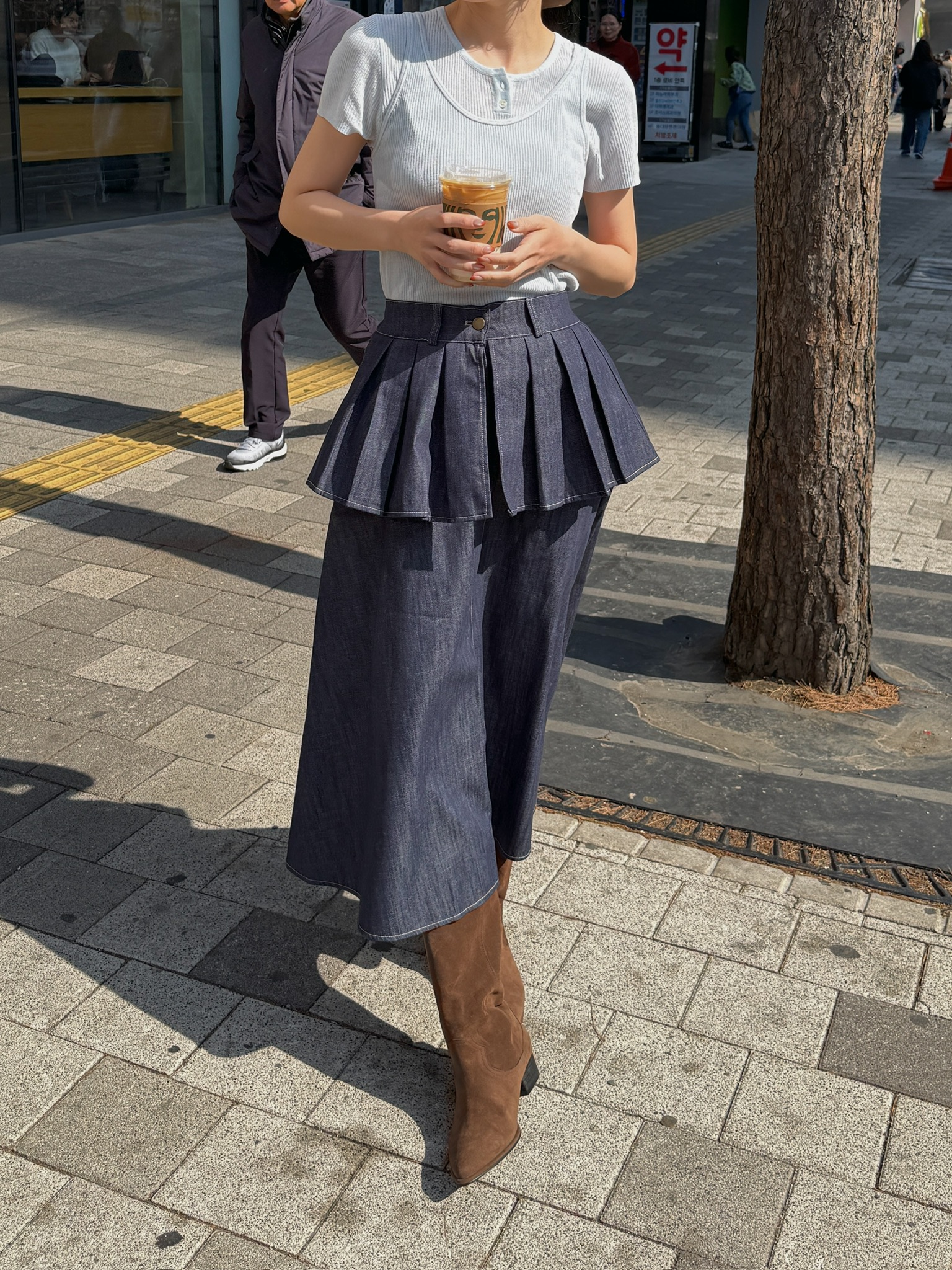 BF42185B-6ABB-4619-8DEC-066F4B2C8ECC_1_102_a