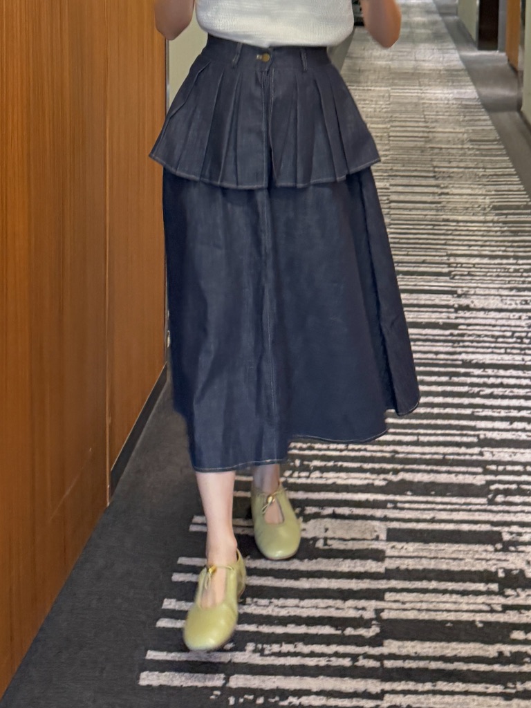 B2062285-8412-47BE-8F65-1870DD3E0018_1_105_c