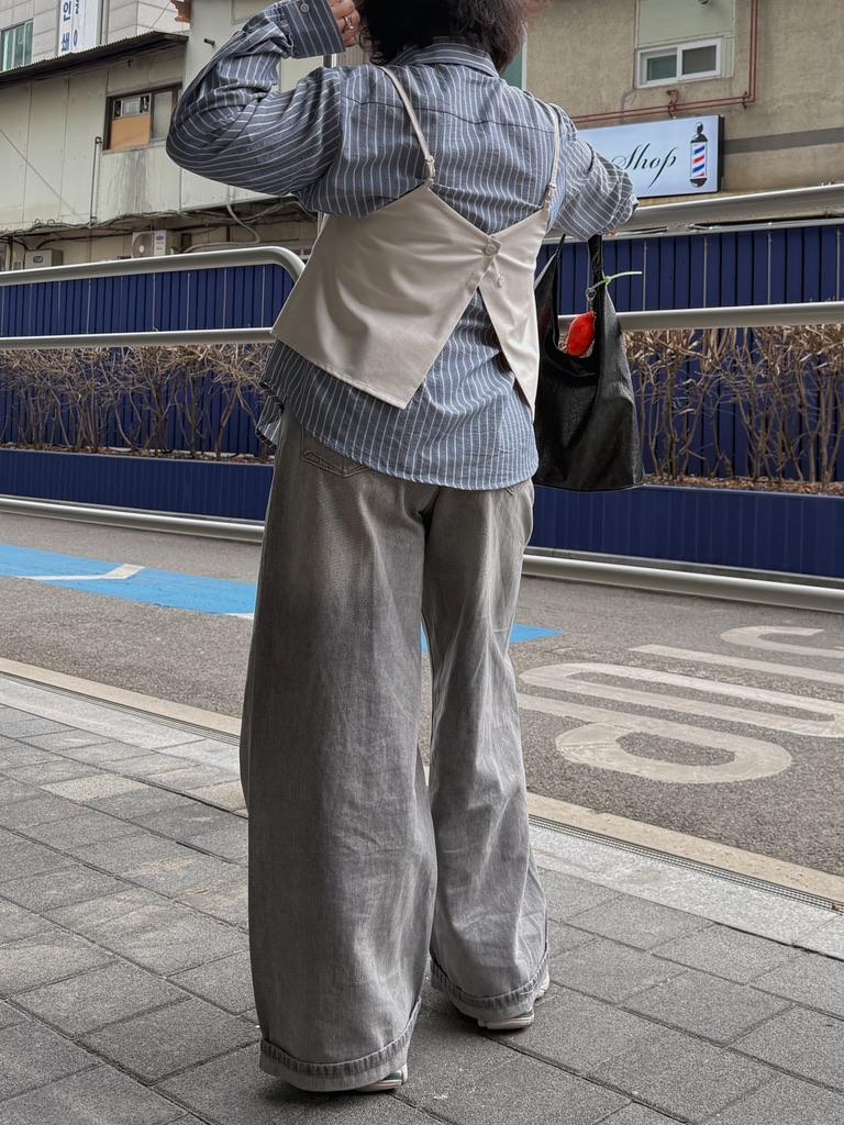 EAC018B3-EF38-43BF-9478-677D696DD9C7_1_105_c