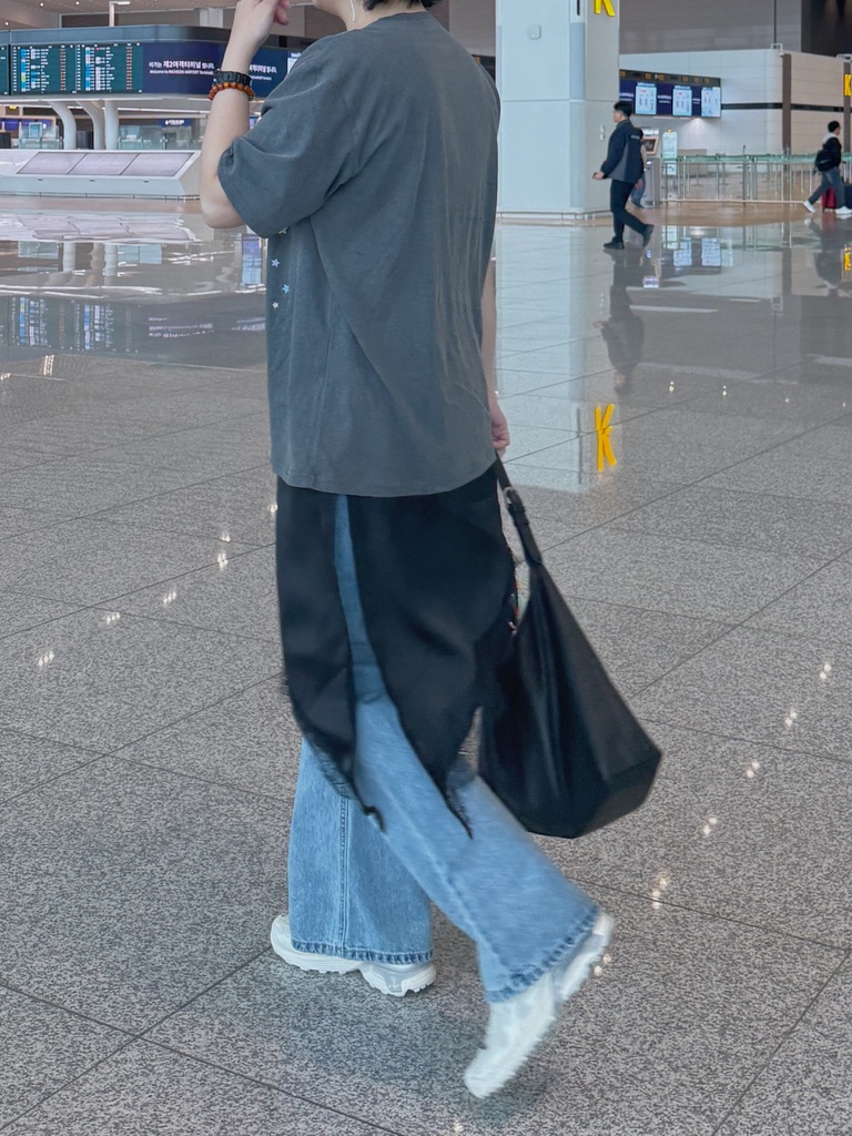 CF2C56FB-DA99-4C2A-ACC4-1D42392B0149_1_105_c