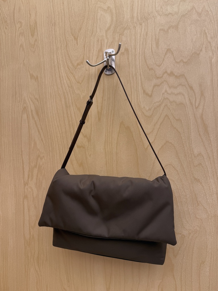 250B7349-6CB2-46EC-A2D9-64A6A5B9AF8E_1_105_c