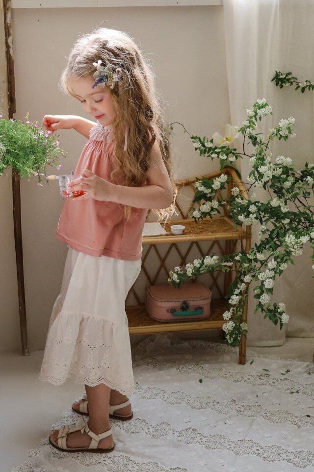 D8F4849A-A217-4DAE-95F1-E61F735726D3