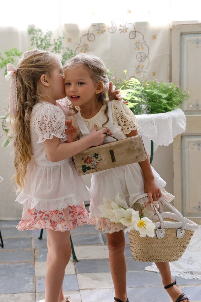 ECBCE94D-63EE-492C-859D-F320C58BEF4B