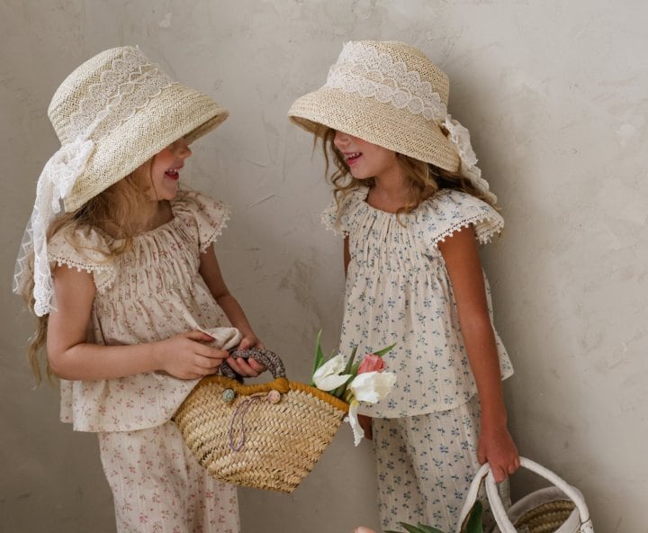 10E2F7C5-FB3B-4DC0-8D65-7A5CEF11B254