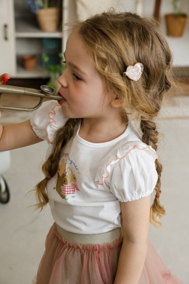 54CC6F8F-25DE-431C-8E4F-493961A9361F