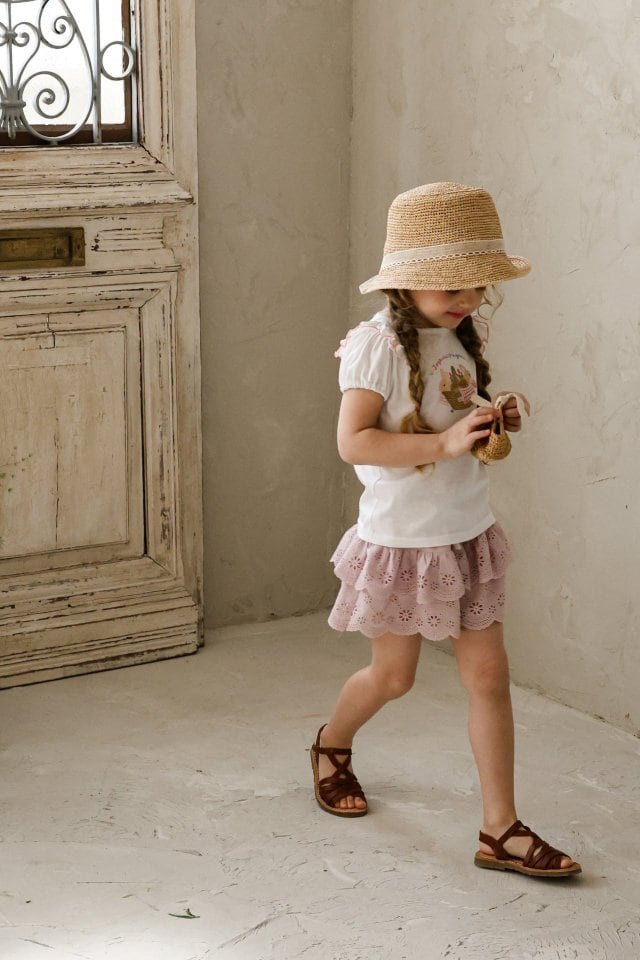 A36EED2F-35E1-4BDD-90C2-50F607F15B5A