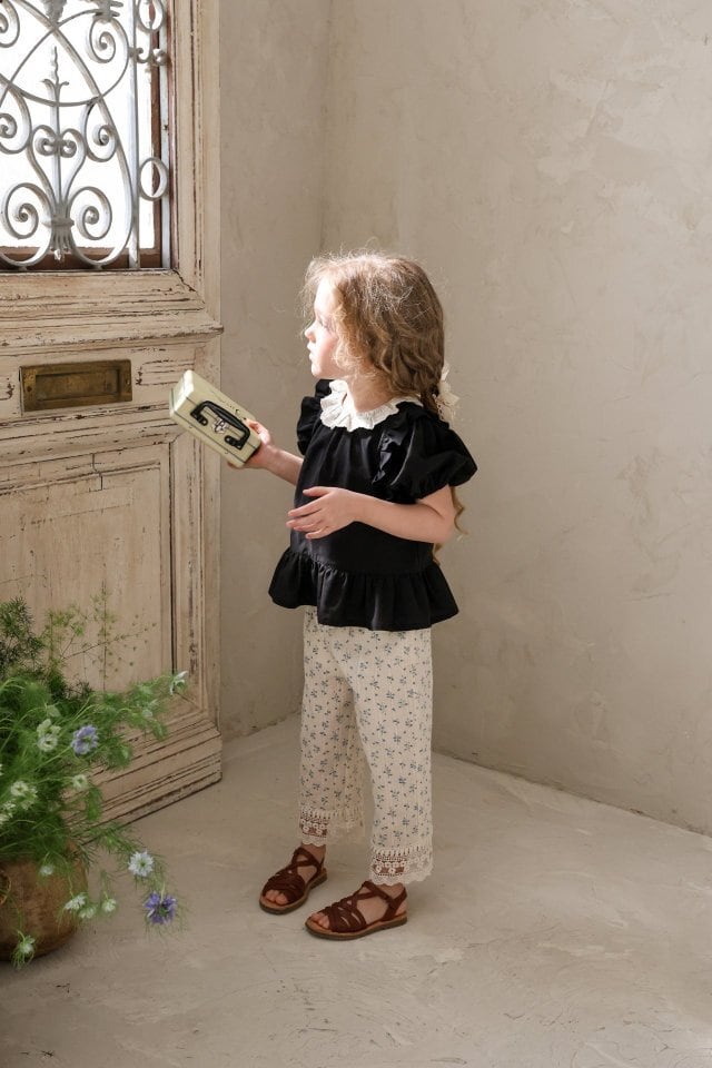 BB3F6097-89F5-44E1-80C4-65C5B0CDC747