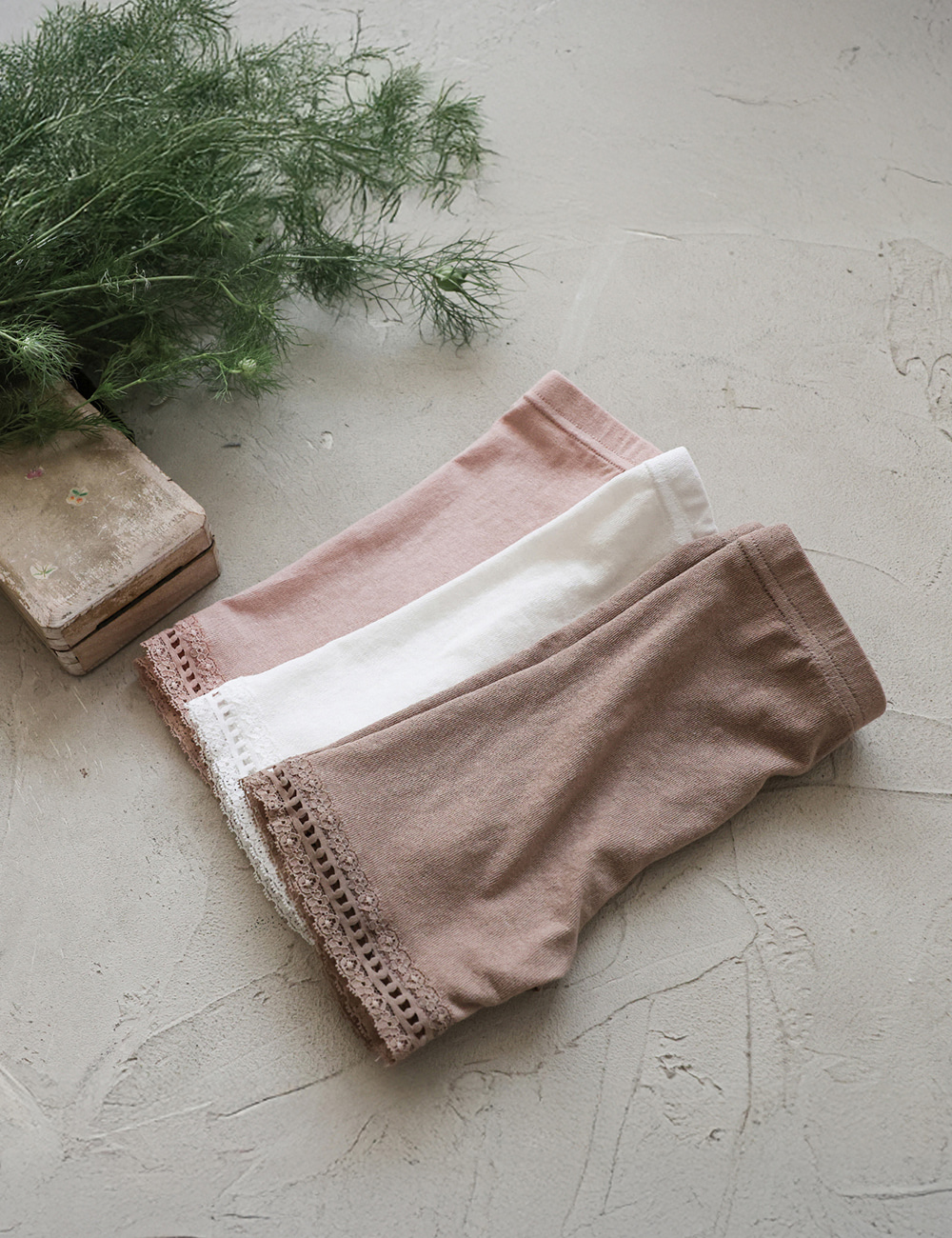 E5304DEF-2B27-4B26-BB33-9D069EC86B0C