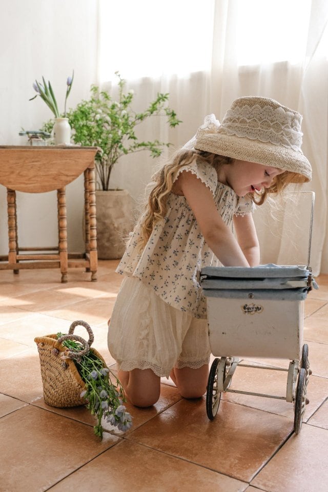 2A092ABF-10B0-487F-A00E-C75AD33030F3