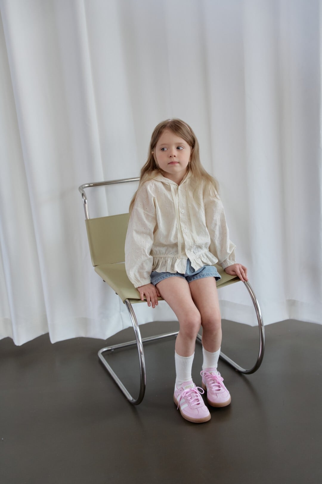 366C7934-567F-40D3-B4AE-E36DD251E3B7