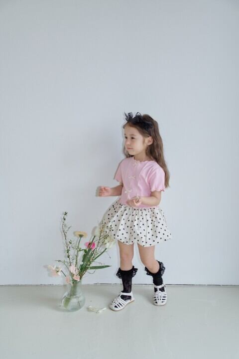 0823D226-6D29-4B44-85DB-442326EFA09D