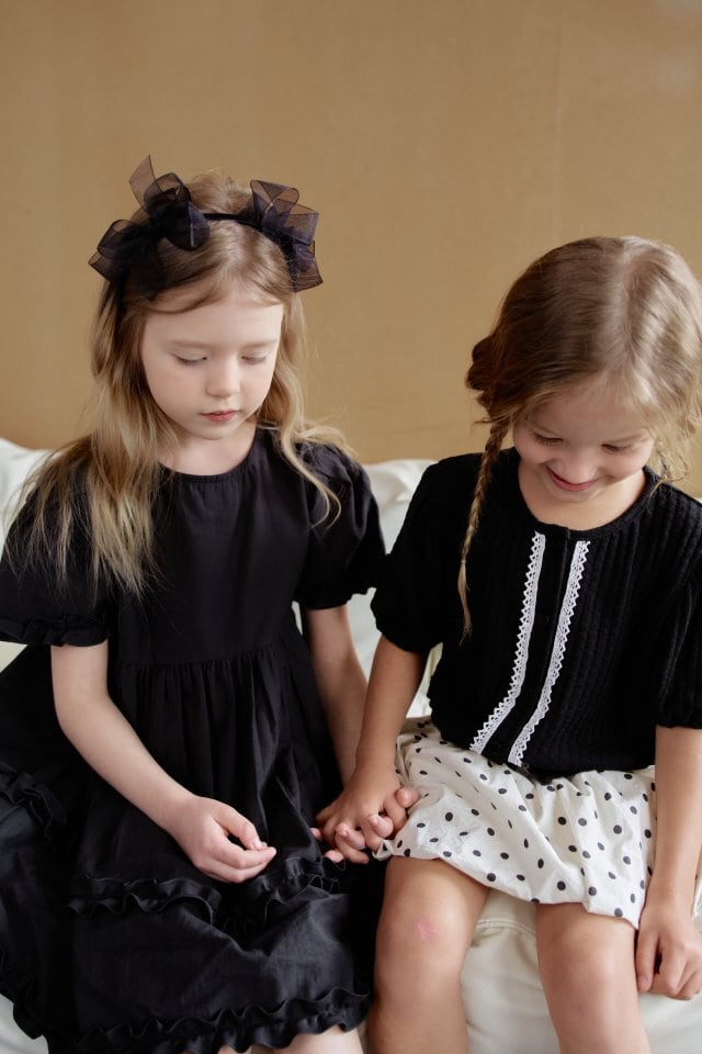 7CAD5294-ED43-4314-8F31-AE0696370383