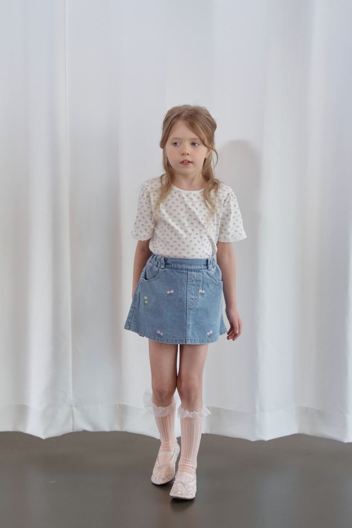 E6251F64-7528-40A4-B294-14683E3CF15C_1_105_c