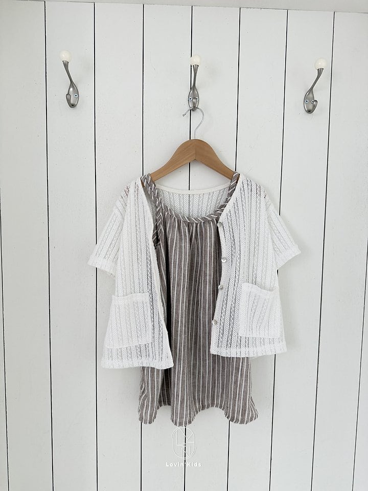 D45BDEE4-3A8A-4073-824A-7A9C3685E425