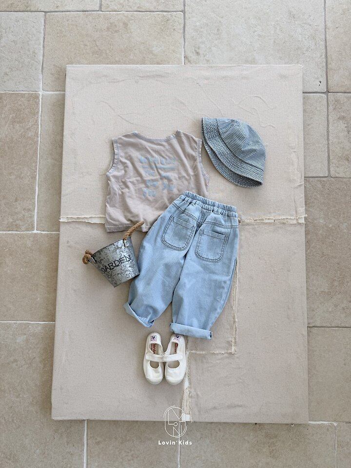 9A56E96B-CA23-4ECB-A319-6330E80B8B53