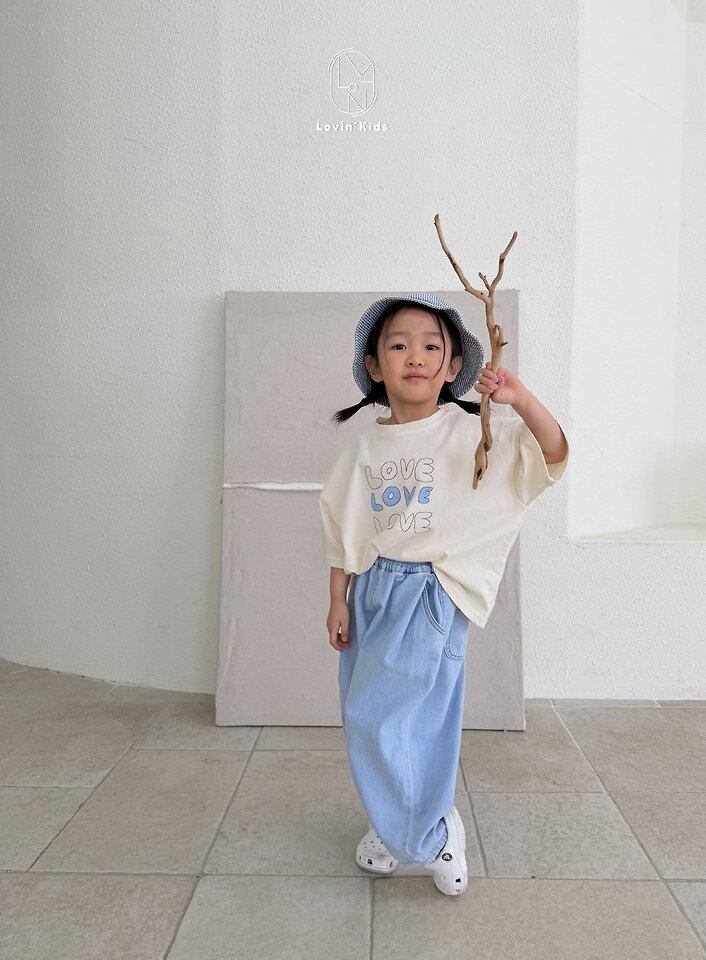 C1D9D352-6A23-468C-B1F8-A61A4B7432F6