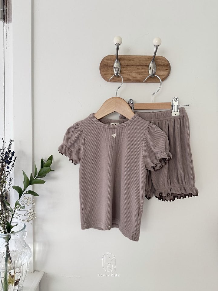 F0850DEC-7200-4C6E-8D4B-872E46E52FEC