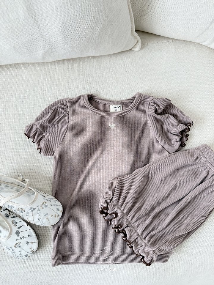 4F047C7F-FADF-4B9C-B217-56D797885E84