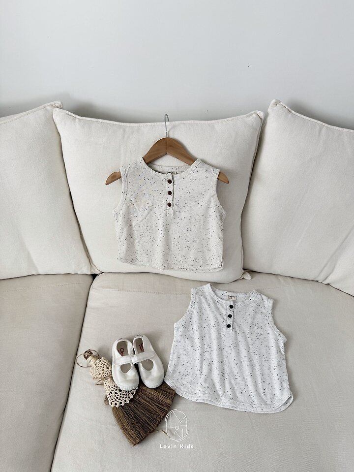 8126FCAA-2E10-4C7A-930F-301AA48AD3CA