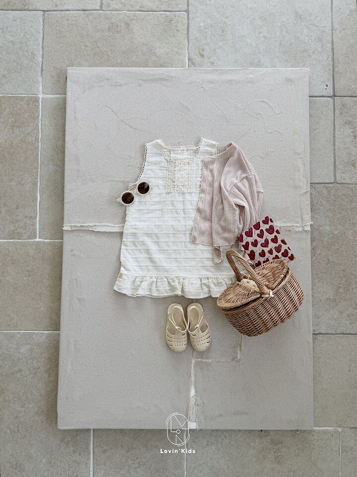 7C25B6FF-5668-444B-AA7F-9C56A13ECF00