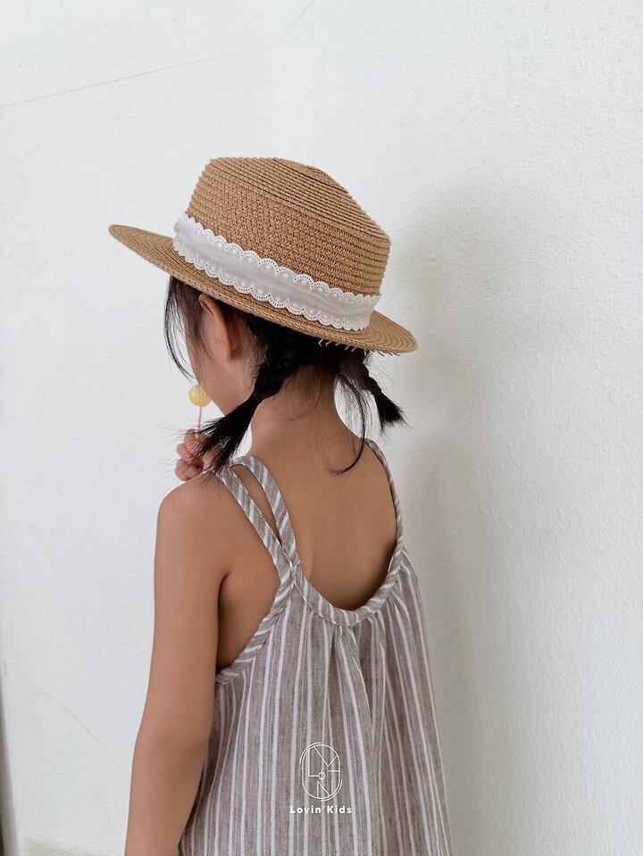 F3AFB584-A787-4D8B-B9AA-79A6CE8D4018