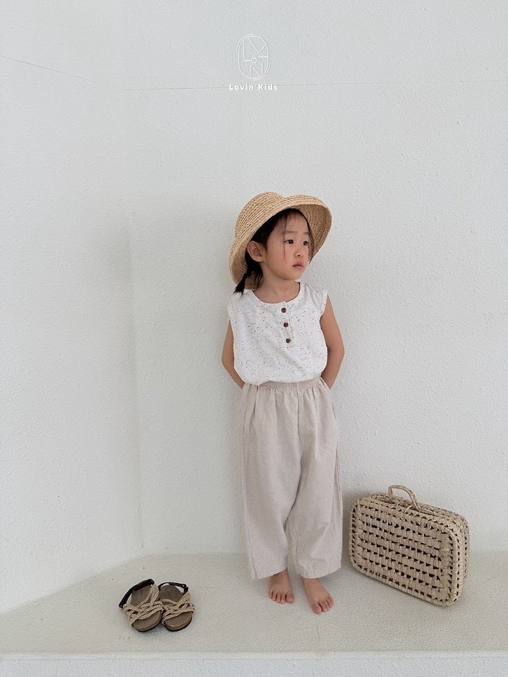 272D8F2A-1D75-4BB8-88E9-95E7D49C6EEF