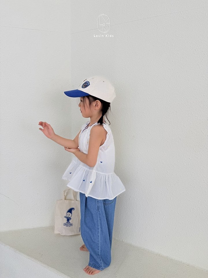 B8844C3E-2E71-401B-8747-CB8A7DC15D0A