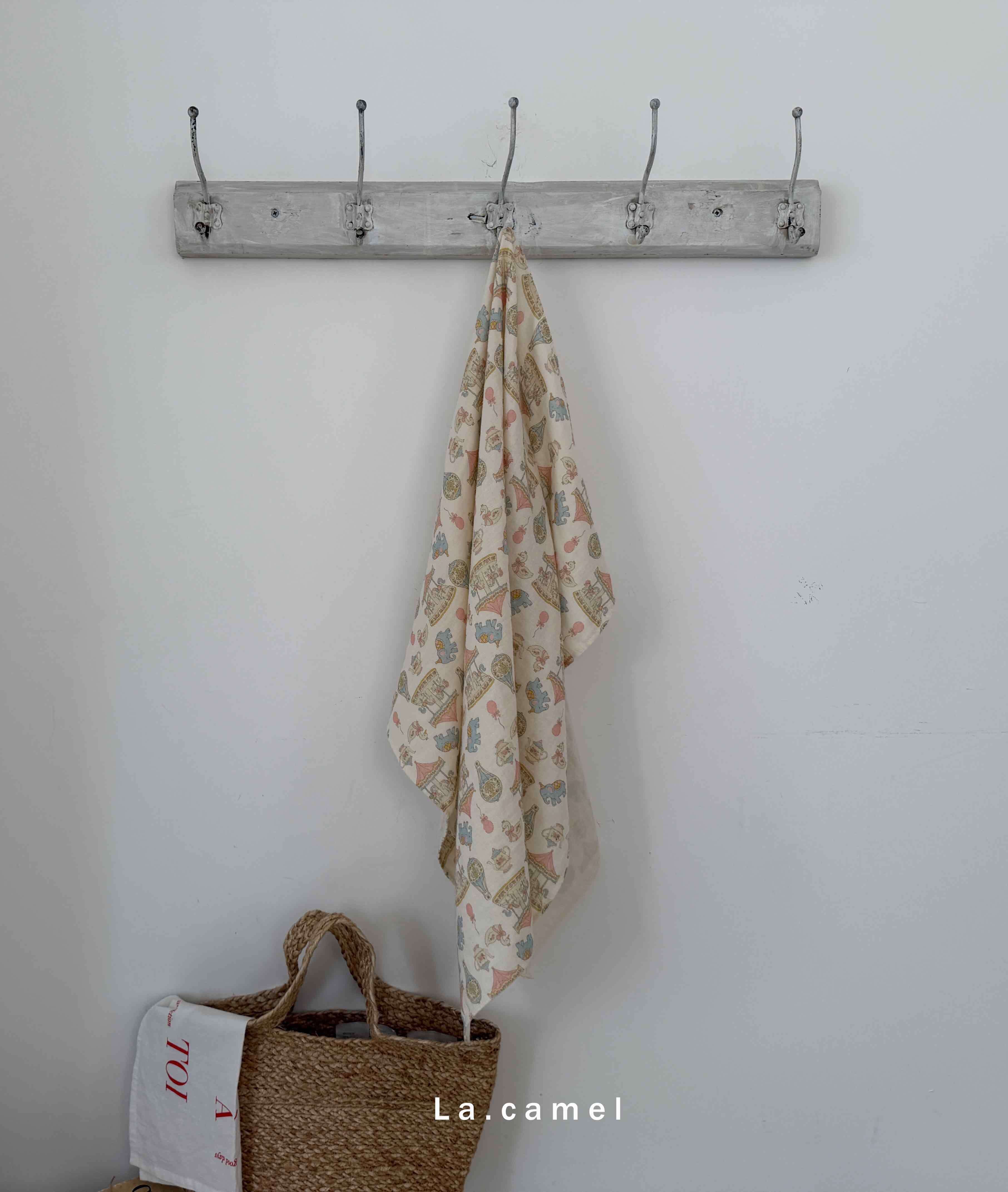 D2E119ED-04F0-4C5A-B7C9-C8E16872F7F6