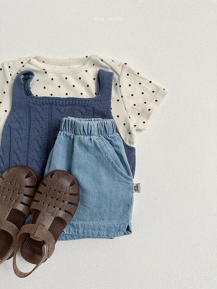 DEEDFF92-516A-498B-89FF-F60F1E9F1D09