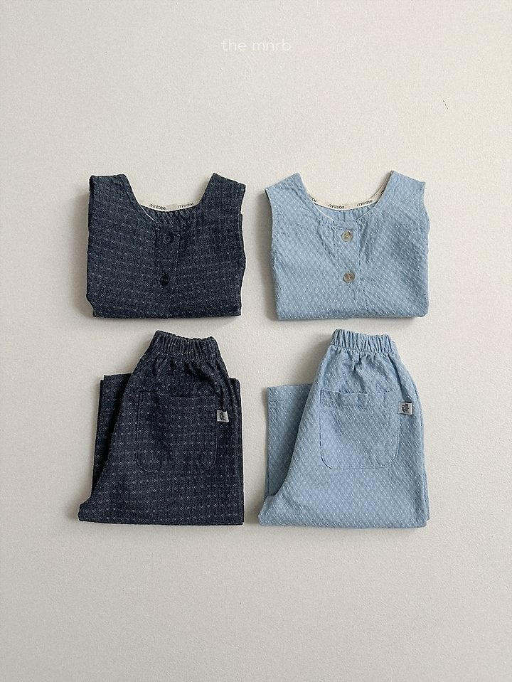 2A28666E-F9B1-41AB-B4C1-AE4E9A351892