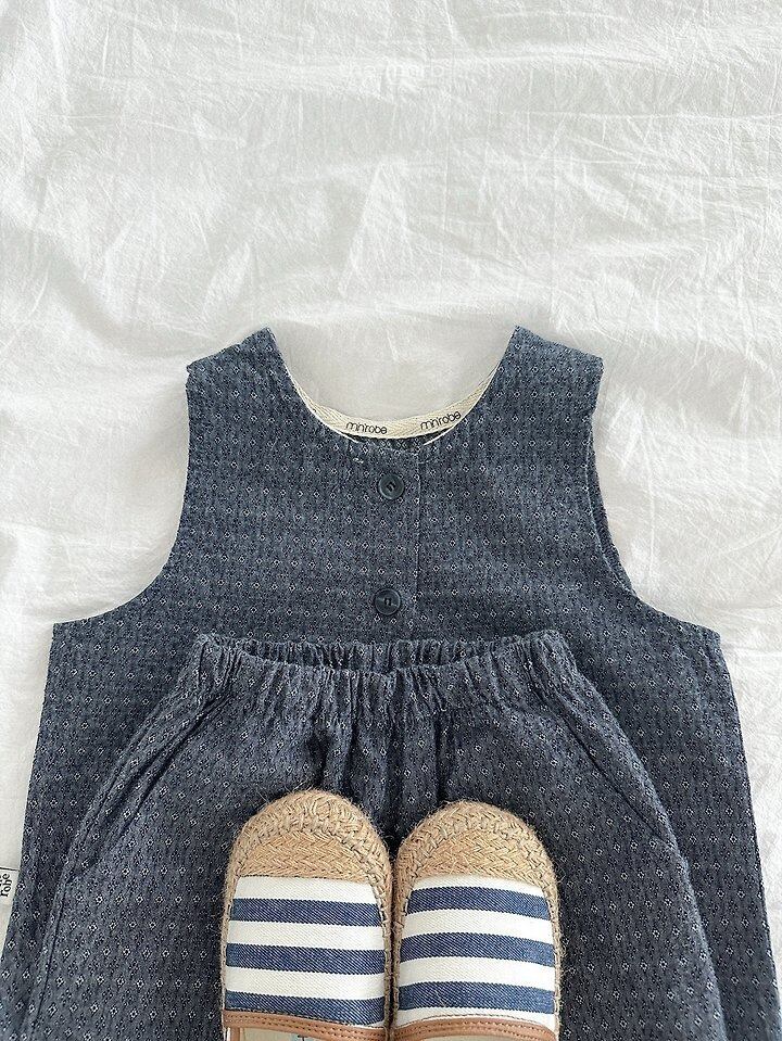 28A85EC2-81A4-44FB-8C8D-89DD704A481F