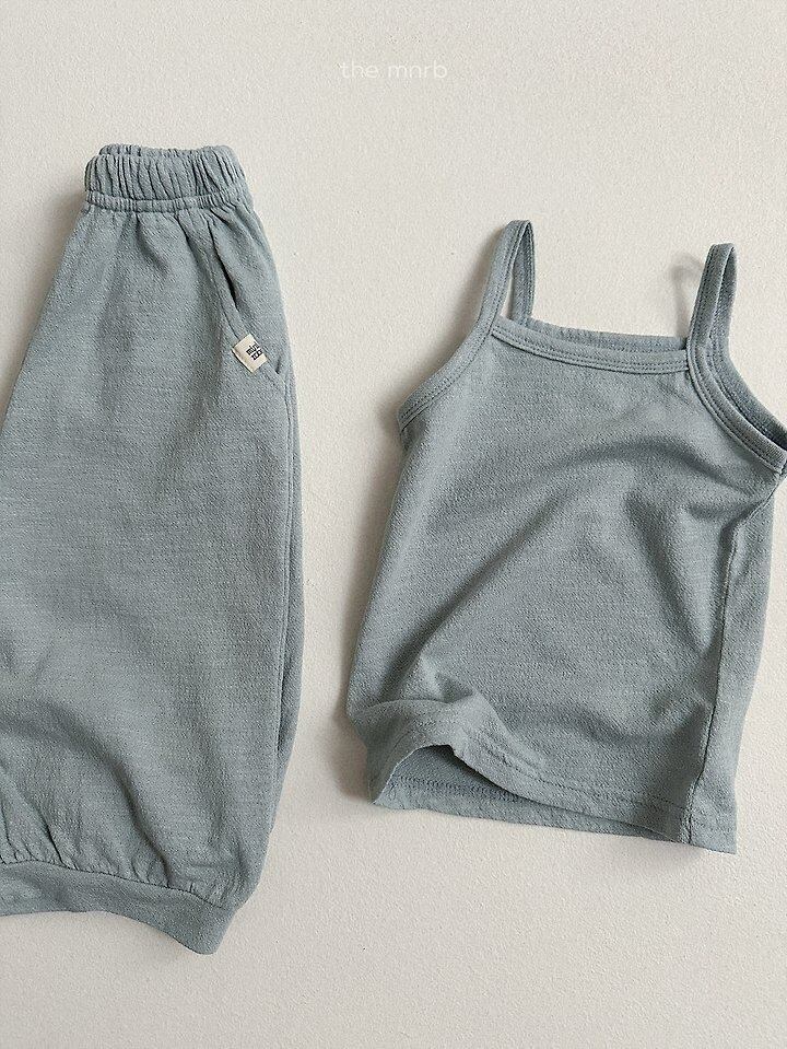 0E932054-C9B7-4ED9-9E7B-EBD84B6523AC