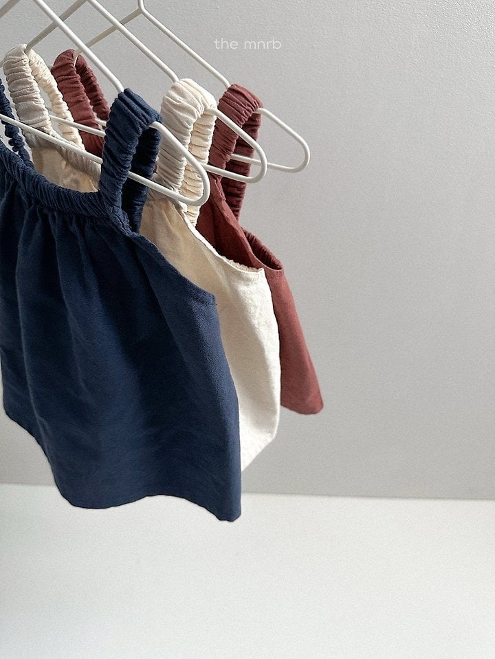 C5B5147D-CA80-4004-A3B2-C69DDB3E022C