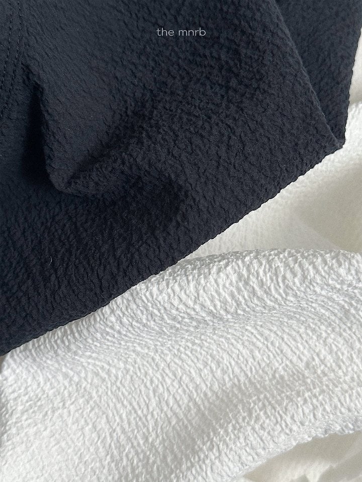 06F0D1B6-07DC-46BB-91B4-31EF78DFEB15