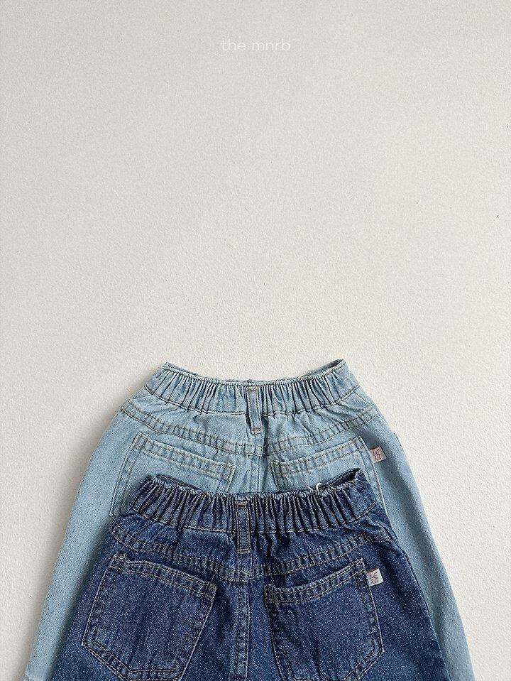 31747686-7786-4C3B-9699-A9B29099ED91