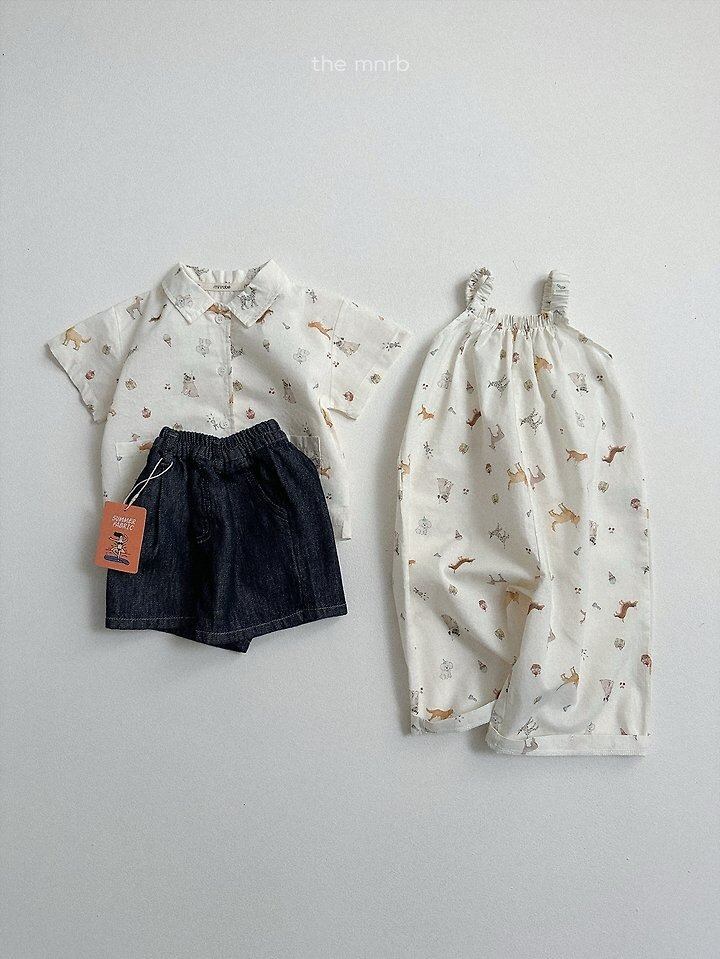 B5053085-0140-4050-8766-28E467B0FD9E