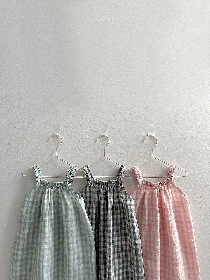 50D74376-F650-4AA4-A736-D3A26F16B8AD