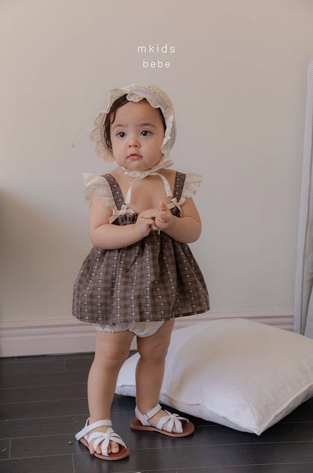 8B3BD79C-BA48-4EA4-8F27-DBE5516A41F1