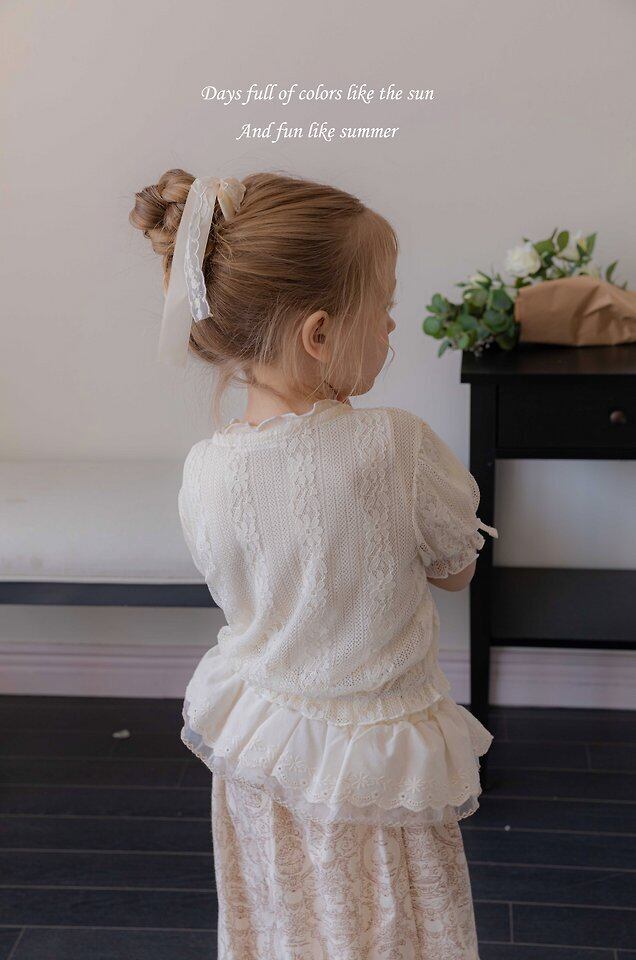 9328C86D-17BF-4B4E-9DBB-528721DBC0D2