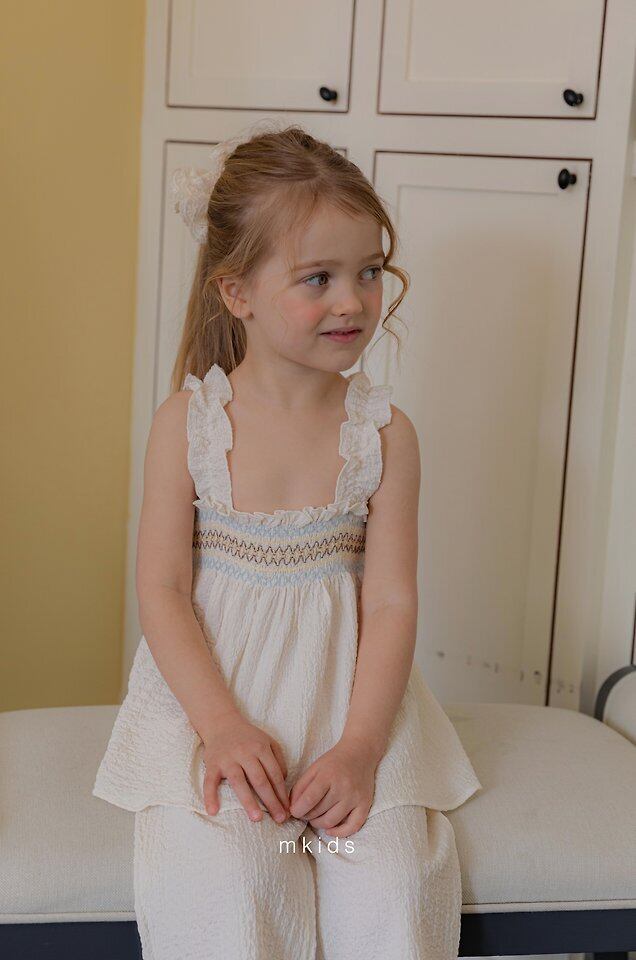 8478BF9C-F8C3-43E0-B180-B9C077C3CE34