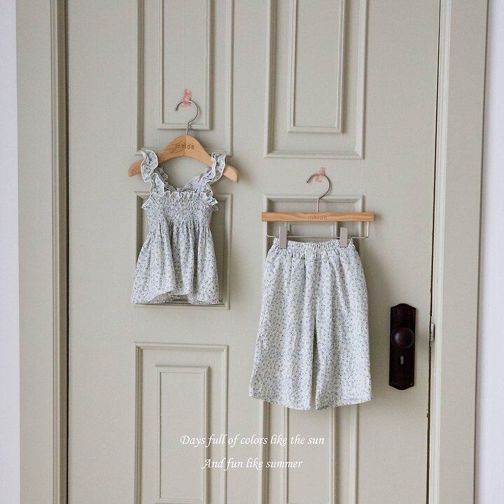 B83CC4E8-5988-4E3D-88F3-48EBB5A42969