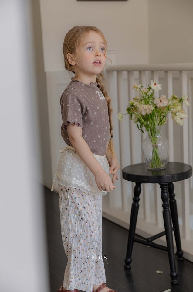 EC6D2127-738F-44F2-9A4E-ACECBB2B7C35