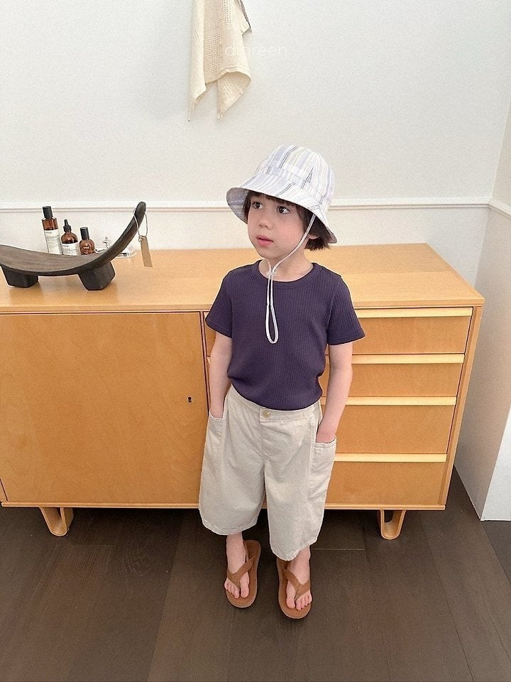 0ED73B32-AAD7-4D2D-B912-2DC33632C1EF