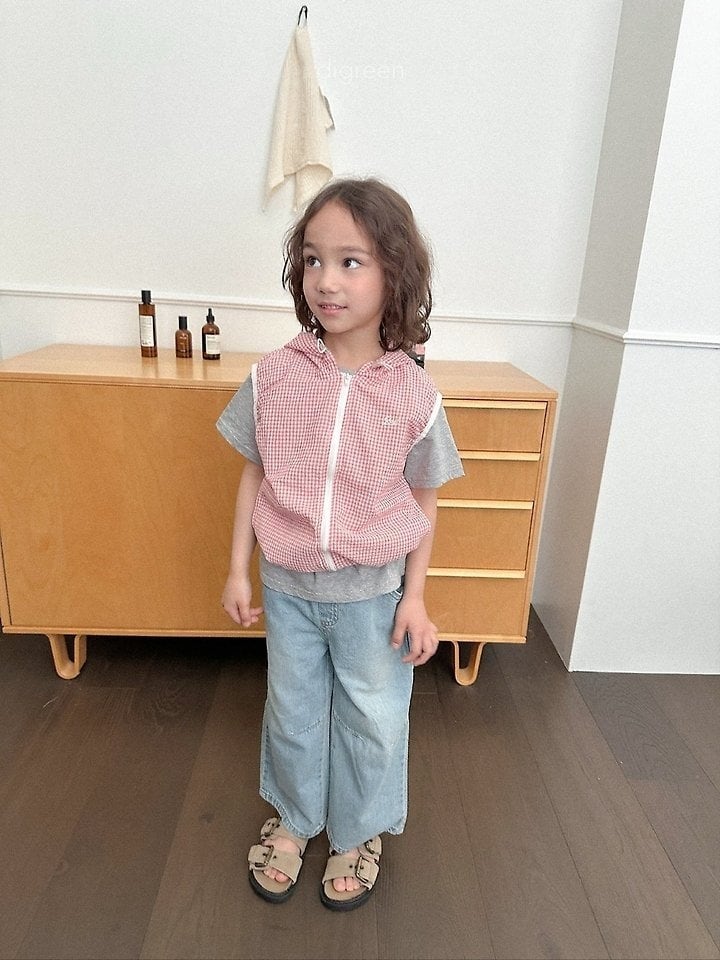 19CBEDCB-E4A7-4225-92B2-EFCD559EC897