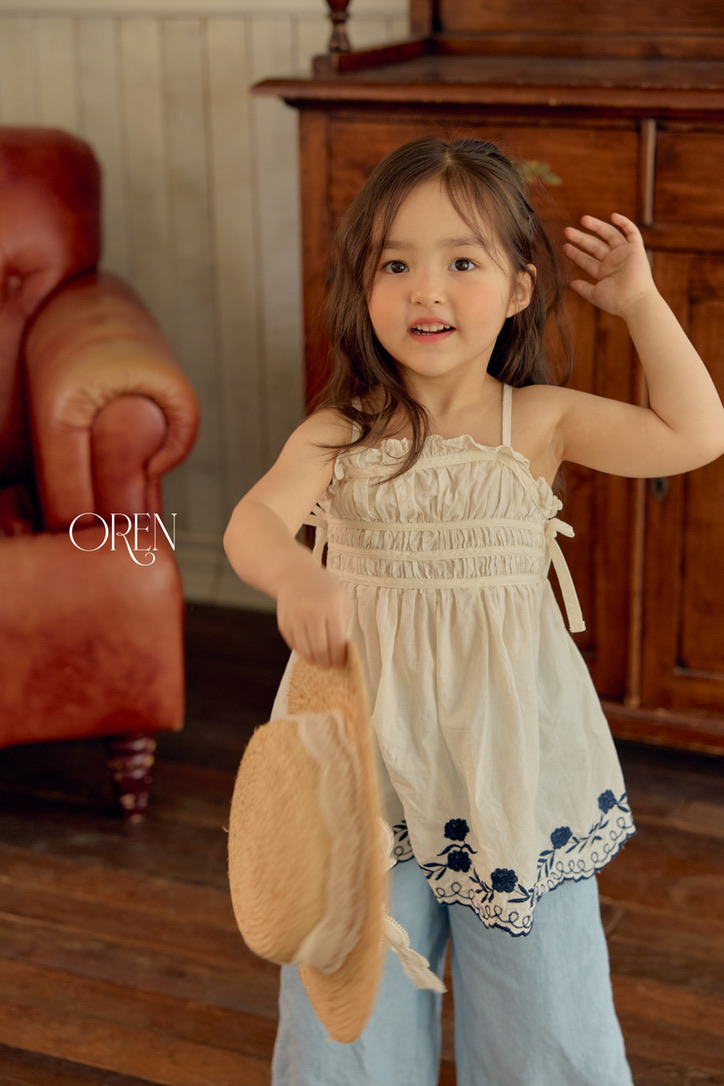 3ED62EBB-6057-4971-9EE5-C06AE49B2537_1_105_c